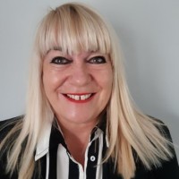 Jane Layton