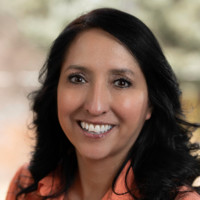 Bernadette Contreraz