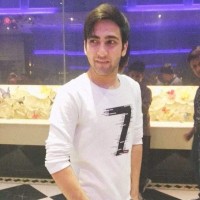 Yunas Khan