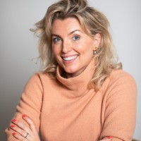 Elin Hellqvist-Moayedi