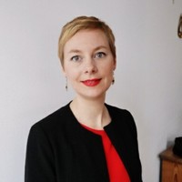 Dr. Jella Fink