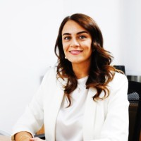 Esra Manyera
