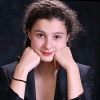 Chloé Bukajlo
