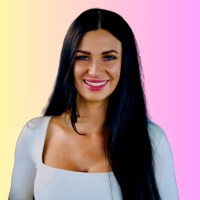 Laura DieckmannLaura Dieckmann is an Influencer