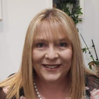 Corinne Lyon