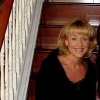 Toni Hyde