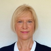 Dr. Regina Becker
