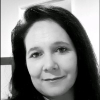 Lorraine Van Der Watt