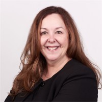 Lorraine Deslauriers, Mba