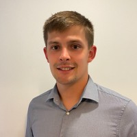 Tom Lowe