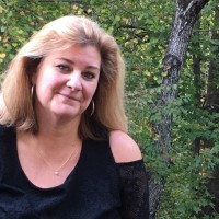 Lisa De Liniere