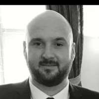 Chris Howells