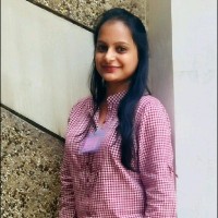 Parul Mundhra कंपनी सचिव