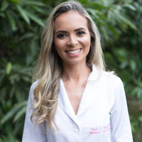 Paula Lima Magalhaes