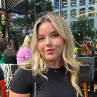 Lucy Dixon