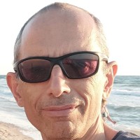 Amir Efroni