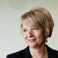 Louise Hinton