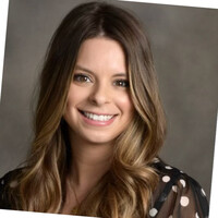 Ashley Farr