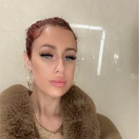 Nikki W