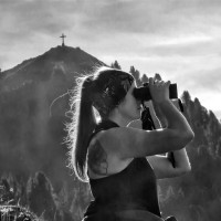 Laura Neuhauser