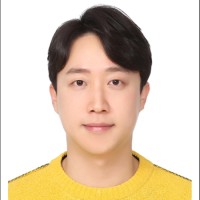 김윤섭