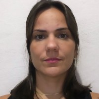 Bruna de Andrade Neves Lora