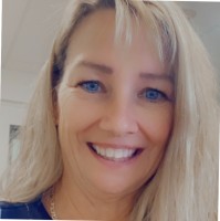 Crystal Lange