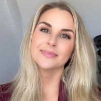 Natalie Kalbas, Ma