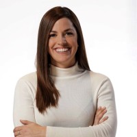 Elisabeth Caron, Mba