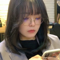 尹佳丽