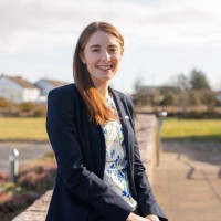 Emer Caulfield (Ní Ghabhnáin)