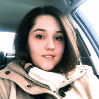 Alexandra Clowes