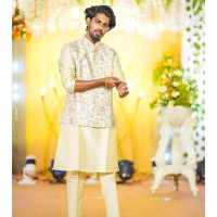 Naveen G
