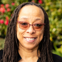 Lynnette C