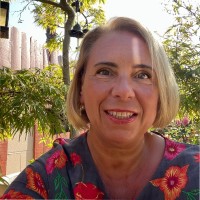 Dr. Gloria R. Montebruno Saller