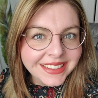 Lindsey Bast