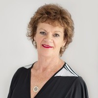 Kay Vrieze