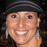 Adriana Velez
