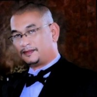 René Quiambao P.Eng FIET FSPE FACostE C.Build.E FCABE GMICE MSEE MCInstCES MIScT MSOE  MRICS