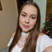 Amanda Caroline Bernardinelli