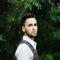 Олег Царев