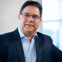 Miguel J Rangel