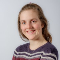 Simone Van Der Lee