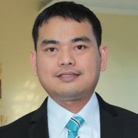 Manny Layola