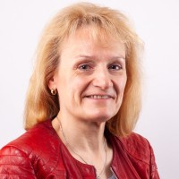 Angelika Holzner