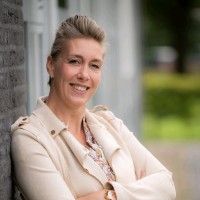 Yvonne Spunda Theunissen