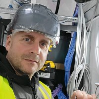 V. D. Security engineer