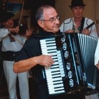 Avraham Auslender