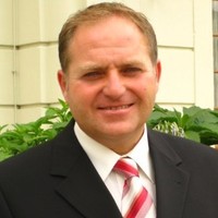 Uwe Oswald