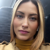Andreea Mihalache